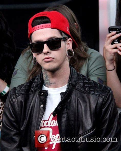 travis mills singer|travis tatum mills.